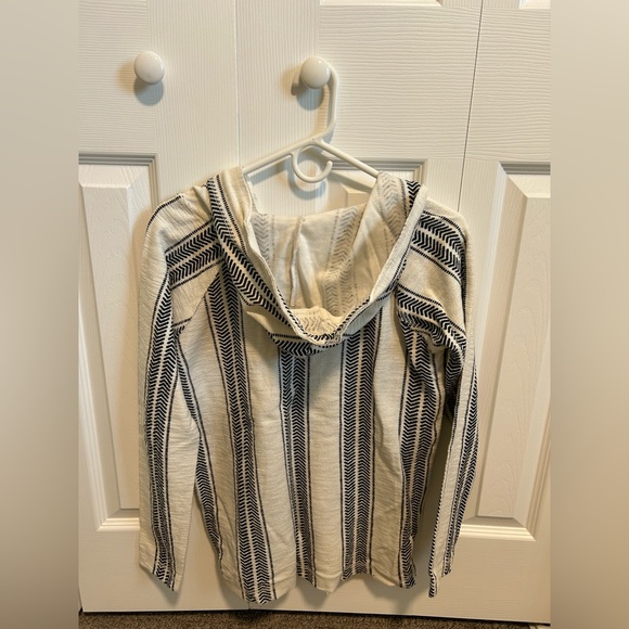 Poncho Sweater - New with Tags - Picture 2 of 4